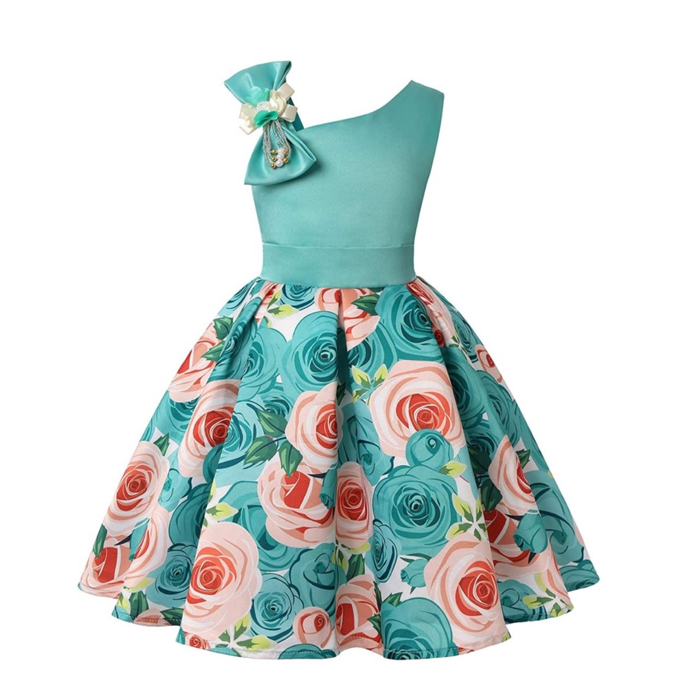 COLOR: LIGHT GREEN